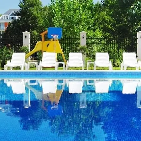 Апартаменты U-Dacha Summer Apartments Destination Bulgaria 2000 *