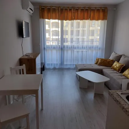 U-Dacha Summer Apartments Destination Bulgaria 2000 * Слънчев бряг