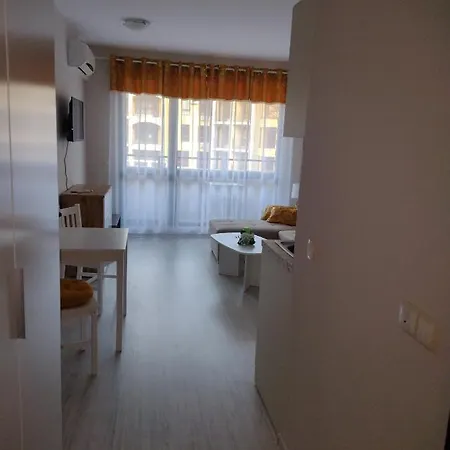 Апартамент U-Dacha Summer Apartments Destination Bulgaria 2000