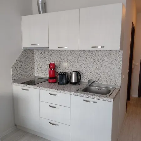 U-Dacha Summer Apartments Destination Bulgaria 2000 Апартаменты *