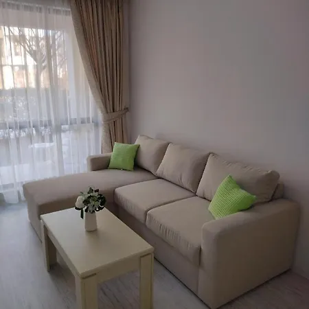Апартамент U-Dacha Summer Apartments Destination Bulgaria 2000
